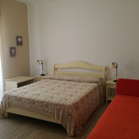 Frontemare Bed & Breakfast อากริเจนโต ภายนอก รูปภาพ