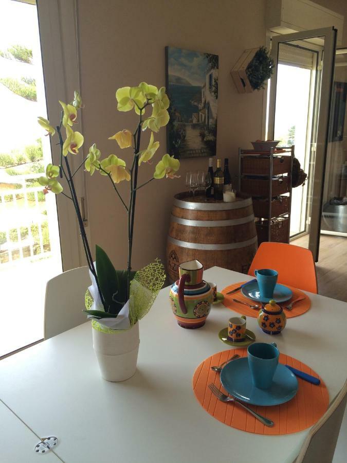 Frontemare Bed & Breakfast อากริเจนโต ภายนอก รูปภาพ