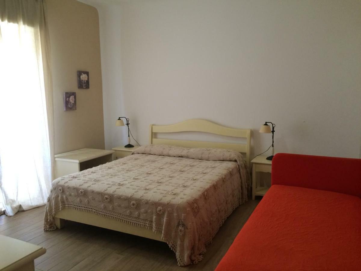 Frontemare Bed & Breakfast อากริเจนโต ภายนอก รูปภาพ