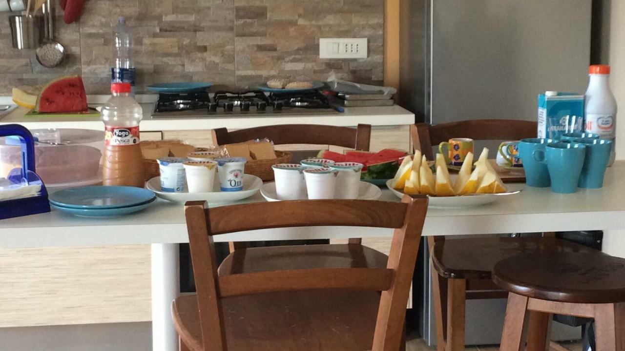 Frontemare Bed & Breakfast อากริเจนโต ภายนอก รูปภาพ